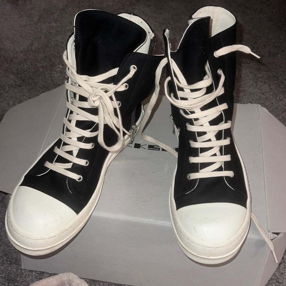 Rick owens size:42 brand new worn 1 time just does not fit